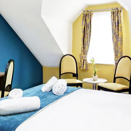 Stonecross Manor 4* 켄달