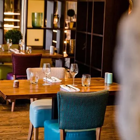 Stonecross Manor 4* 켄달