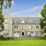 Stonecross Manor