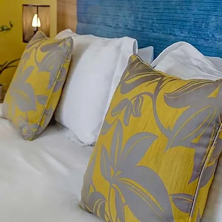 Hotel Stonecross Manor 4*