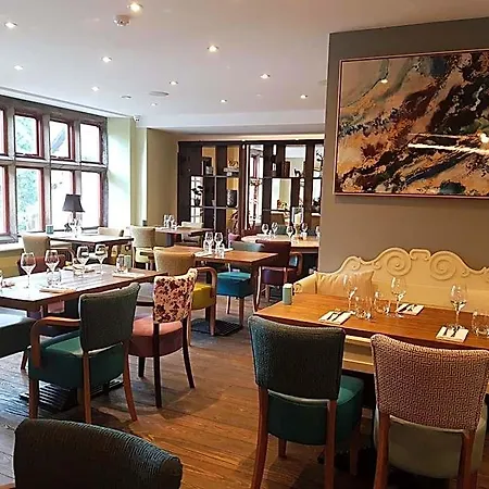 Stonecross Manor Kendal