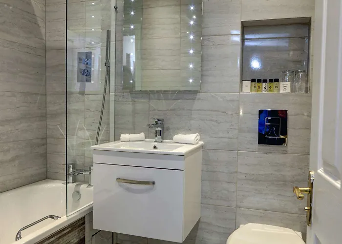 Hotel Stonecross Manor 4*